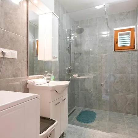 Beautiful In With Kitchen Holiday home Imotski