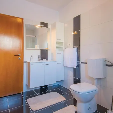 Beautiful In With Kitchen * Imotski