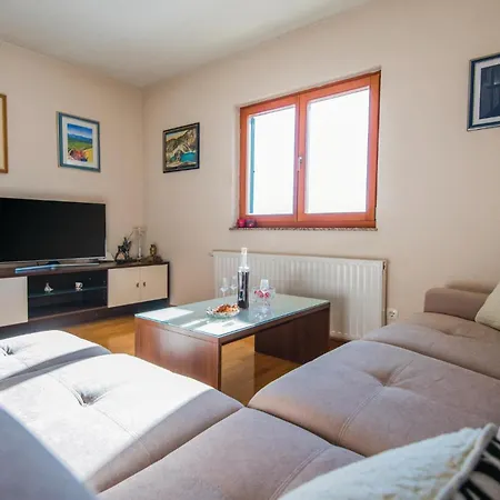 Beautiful In With Kitchen Holiday home Imotski