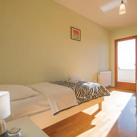 Beautiful In With Kitchen * Imotski